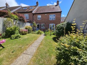 REAR GARDEN- click for photo gallery